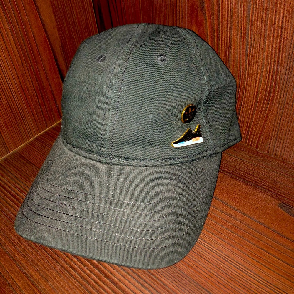 Adidas Pin hat